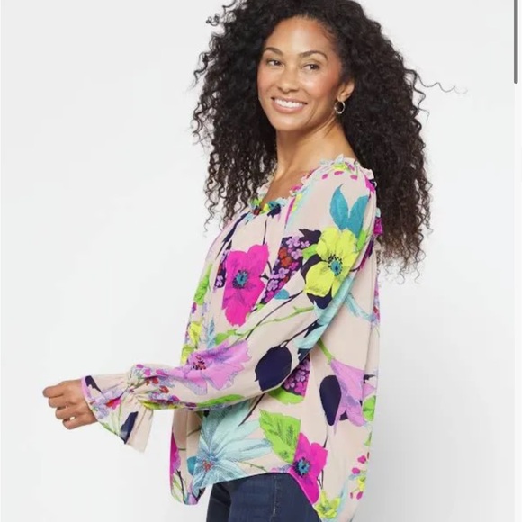 New with tags Trina Turk floral Sophia blouse - Picture 1 of 6